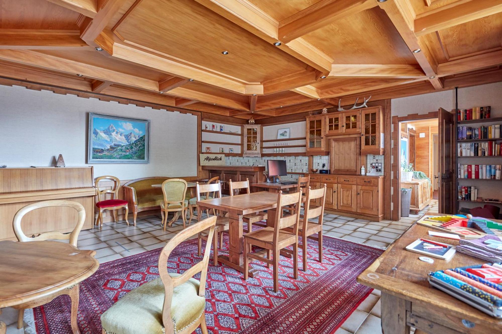 Hotel Alpenblick Zeneggen エクステリア 写真