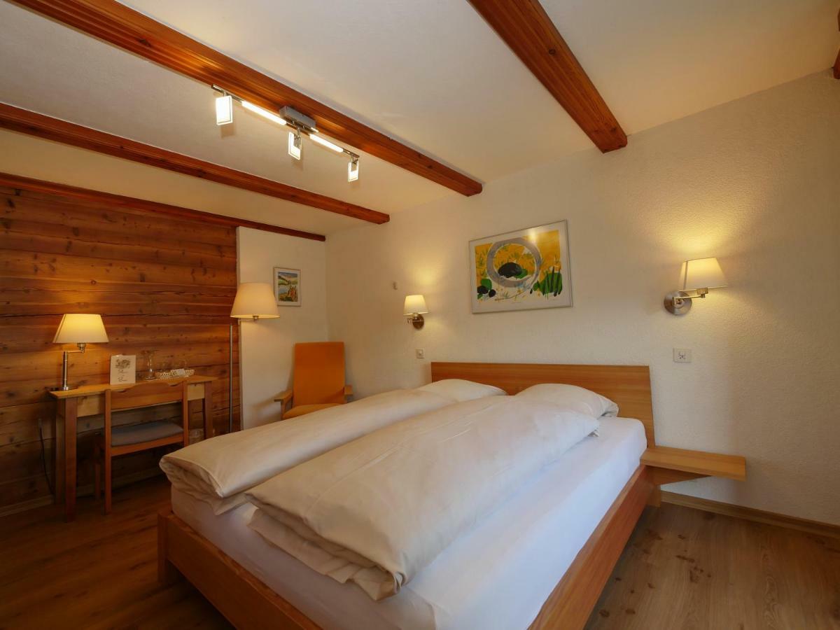 Hotel Alpenblick Zeneggen エクステリア 写真